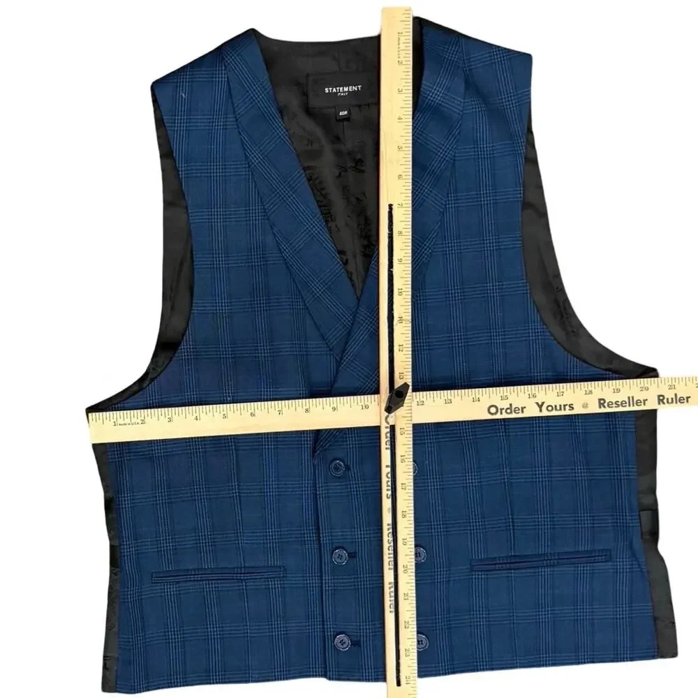 Statement navy blue